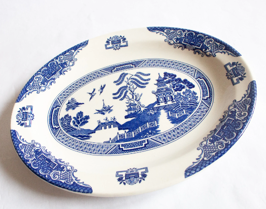 English Ironstone Pottery Blue and White Transferware 'Willow' Pattern Small Oval Platter