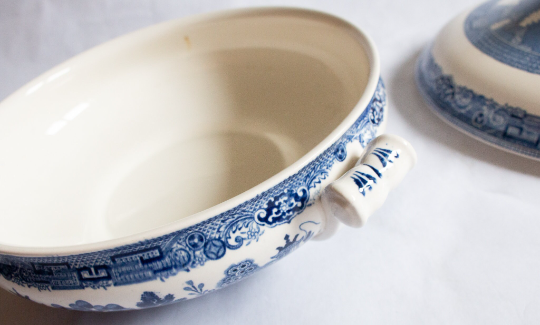 Wedgwood Blue and White Transferware 'Willow' Pattern Lidded Tureen