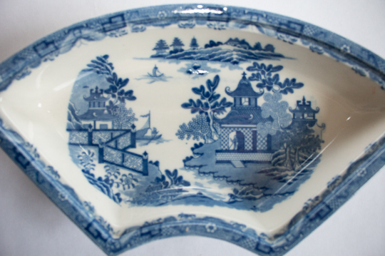 Davenport 'Bridgeless Chinoiserie' Blue and White Transferware Hors d'Oeuvres Dish