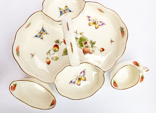 Coalport 'Strawberry' Pattern Serving Dish Set with Handle