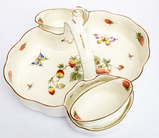 Coalport 'Strawberry' Pattern Serving Dish Set with Handle