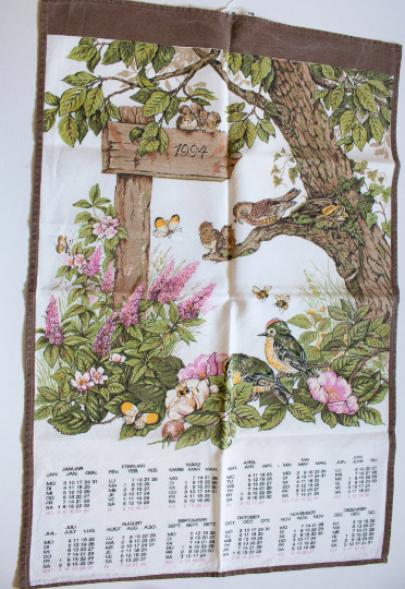 Vintage 1994 Calendar Tea Towel with Nesting Birds in Tree Print