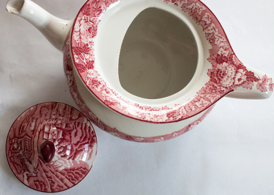 Woods Ware 'English Scenery' Pattern Red and White Transferware Teapot