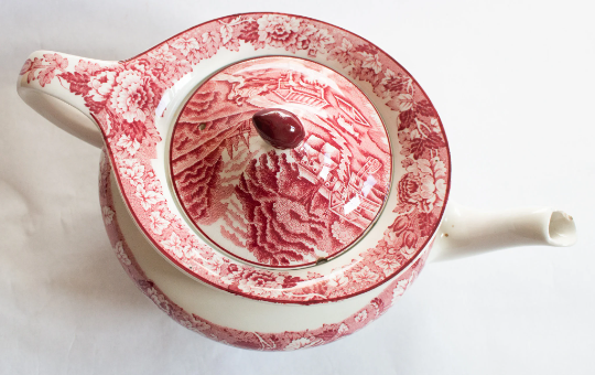 Woods Ware 'English Scenery' Pattern Red and White Transferware Teapot