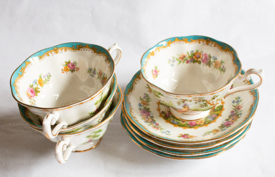 Royal Albert 'Chelsea Bird' Bone China Teacups and Saucers with Blue and Exotic Bird Detail (4)