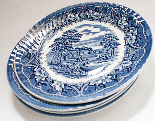 Barratts 'Old Castle' Pattern Blue and White Transferware 9 " Plates (4)