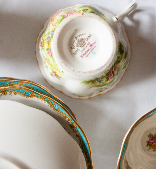 Royal Albert 'Chelsea Bird' Bone China Teacups and Saucers with Blue and Exotic Bird Detail (4)